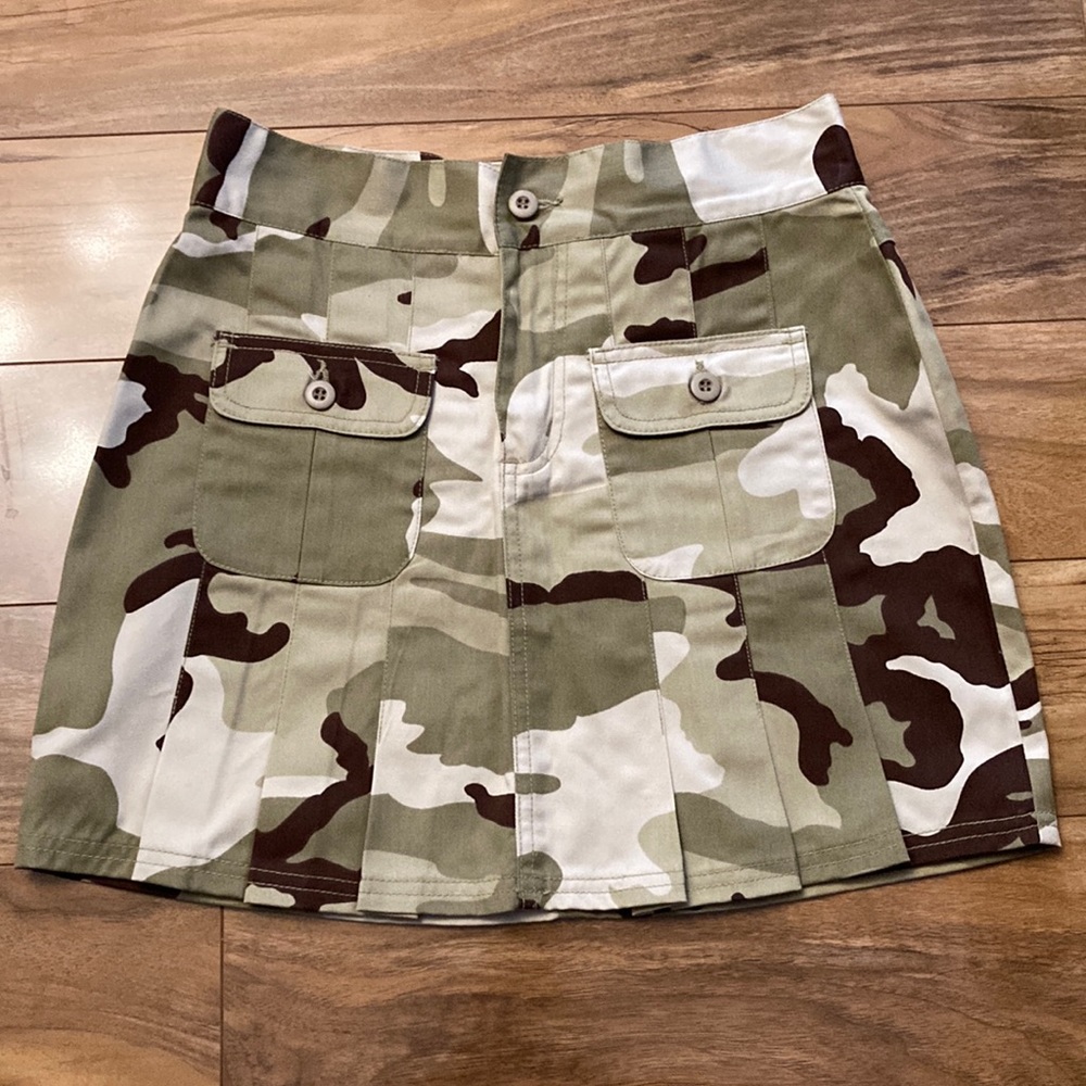 Camo Pleated Skirt, Size 1/2